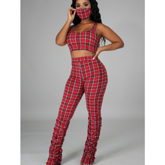 Clothes - Picture 4 of 4